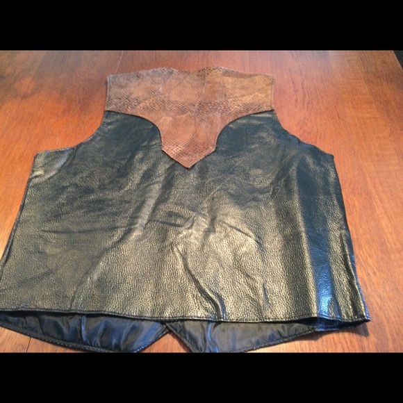 Navarre Leather XL vest - Picture 5 of 6